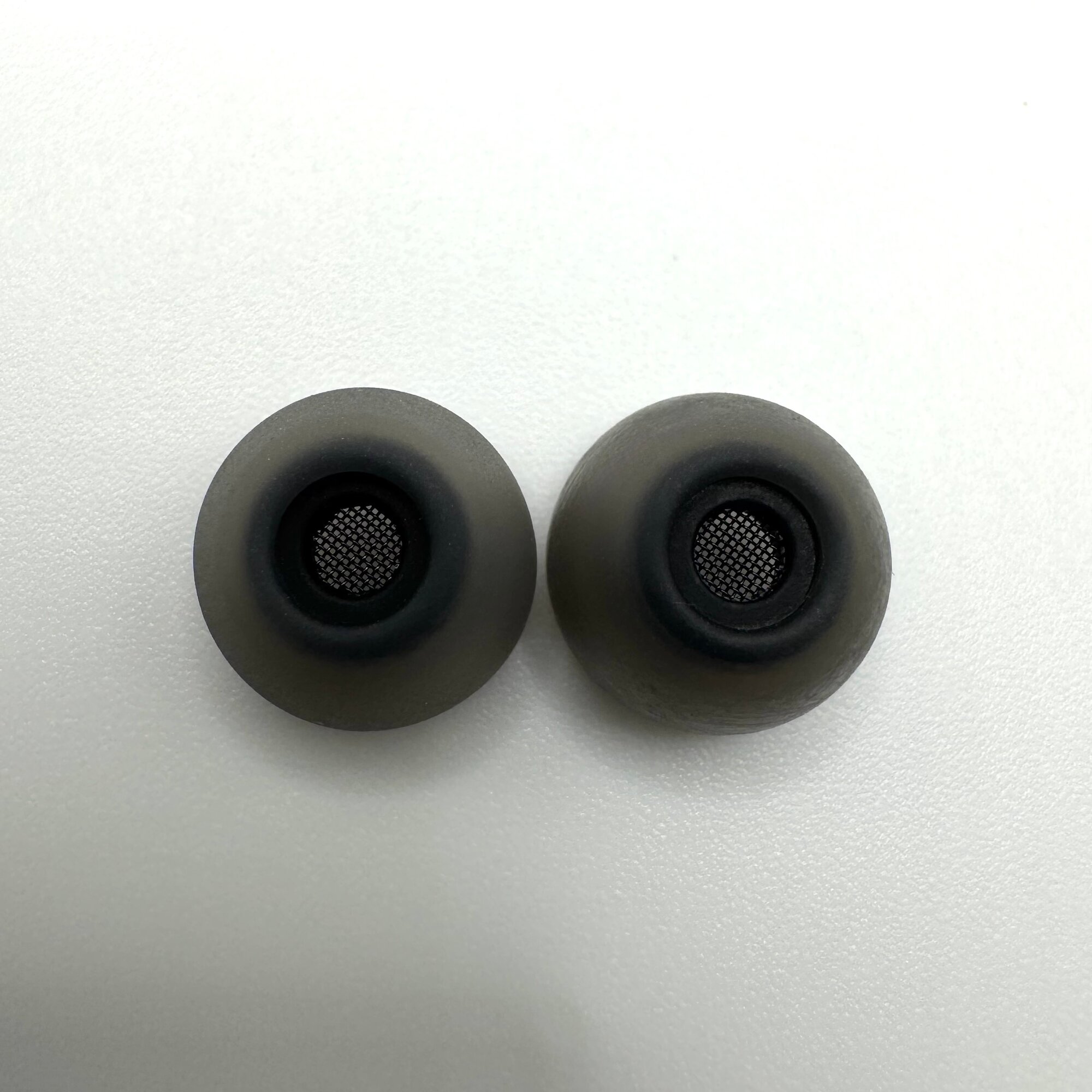 Амбушюры для Samsung Galaxy Buds 2 (SM-R177) Graphite, размер S, одна пара — фото 1