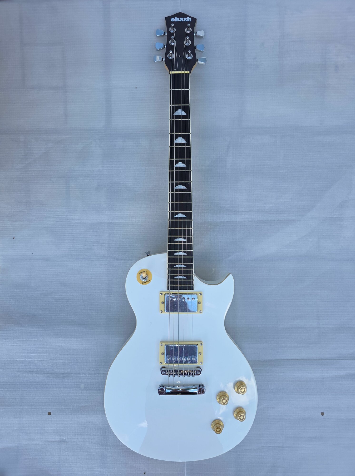 Электрогитара (гитара электрическая) LP e-bash Les Paul 111111111111
