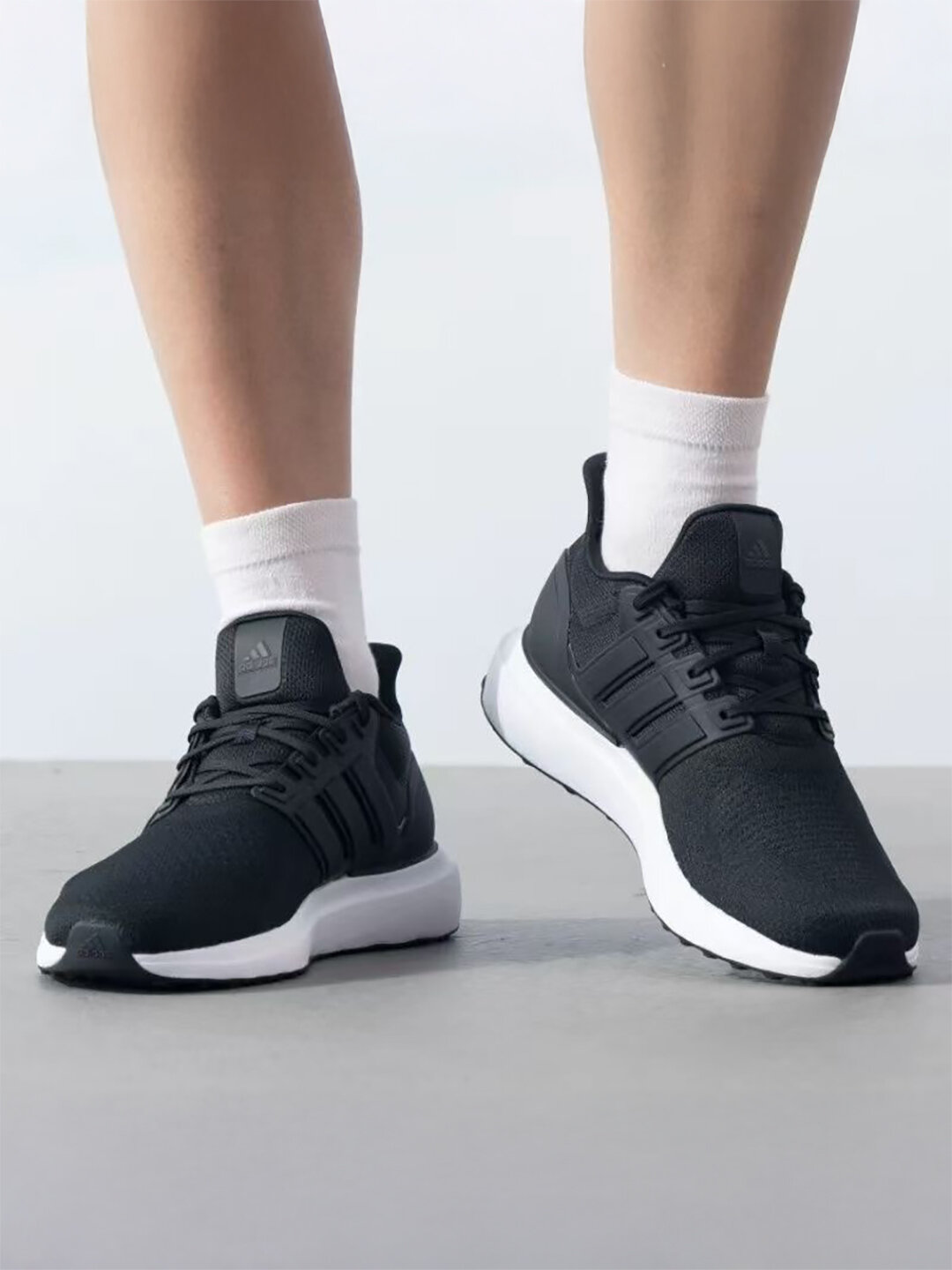 Кроссовки adidas CLOUD HI 1, полнота F, размер 41 1/3 FR, black/white/multicolor — фото 1