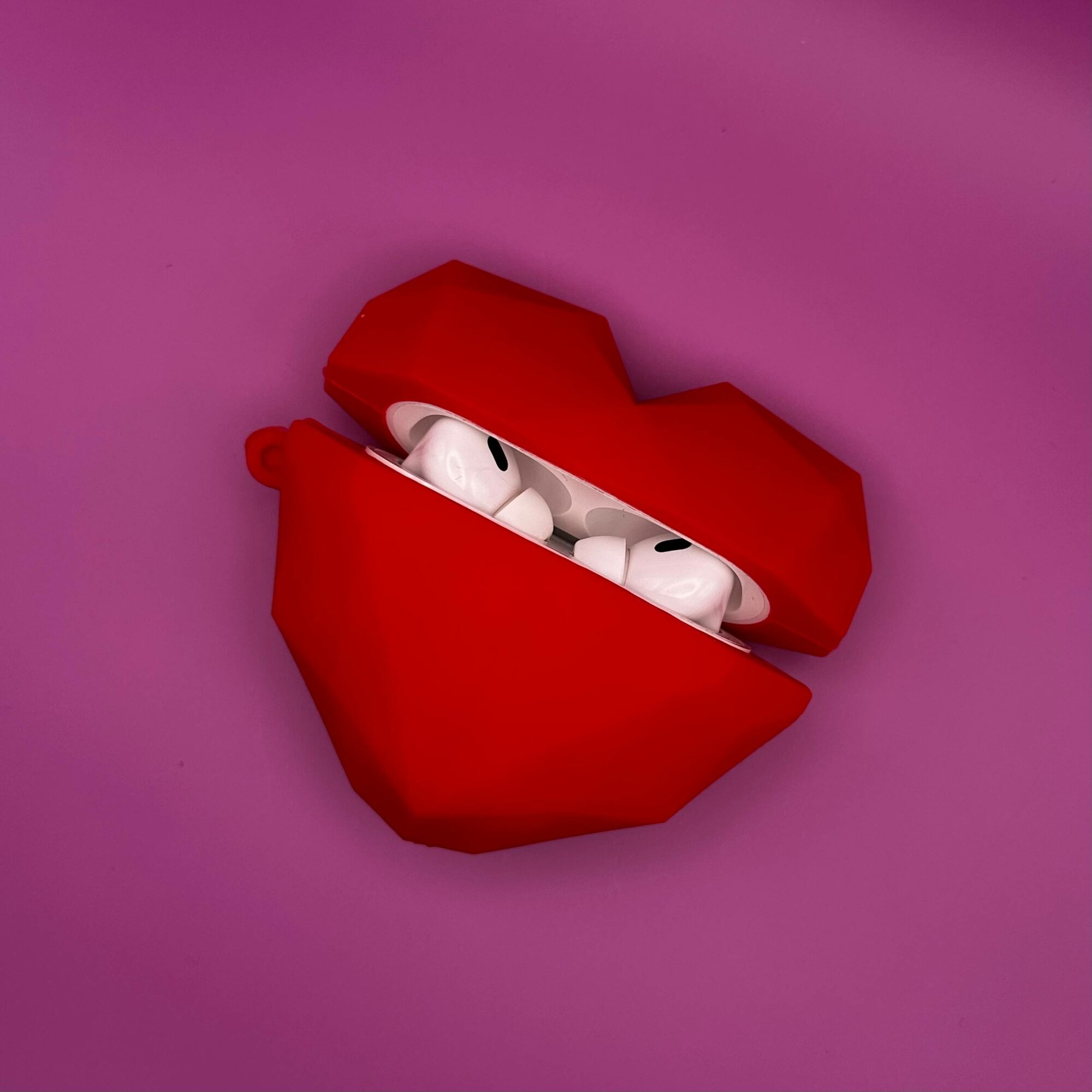 Чехол для наушников AirPods Pro/Pro2 "LOVE" / "красное сердце", силиконовый, матовое покрытие, красный цвет