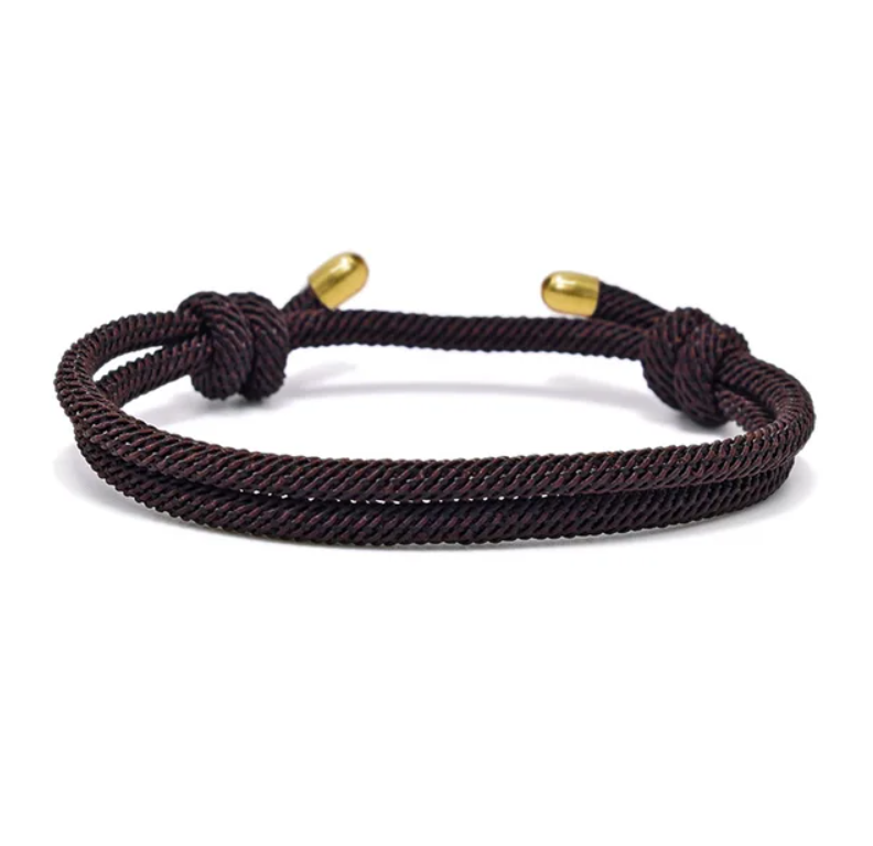 Плетеный браслет