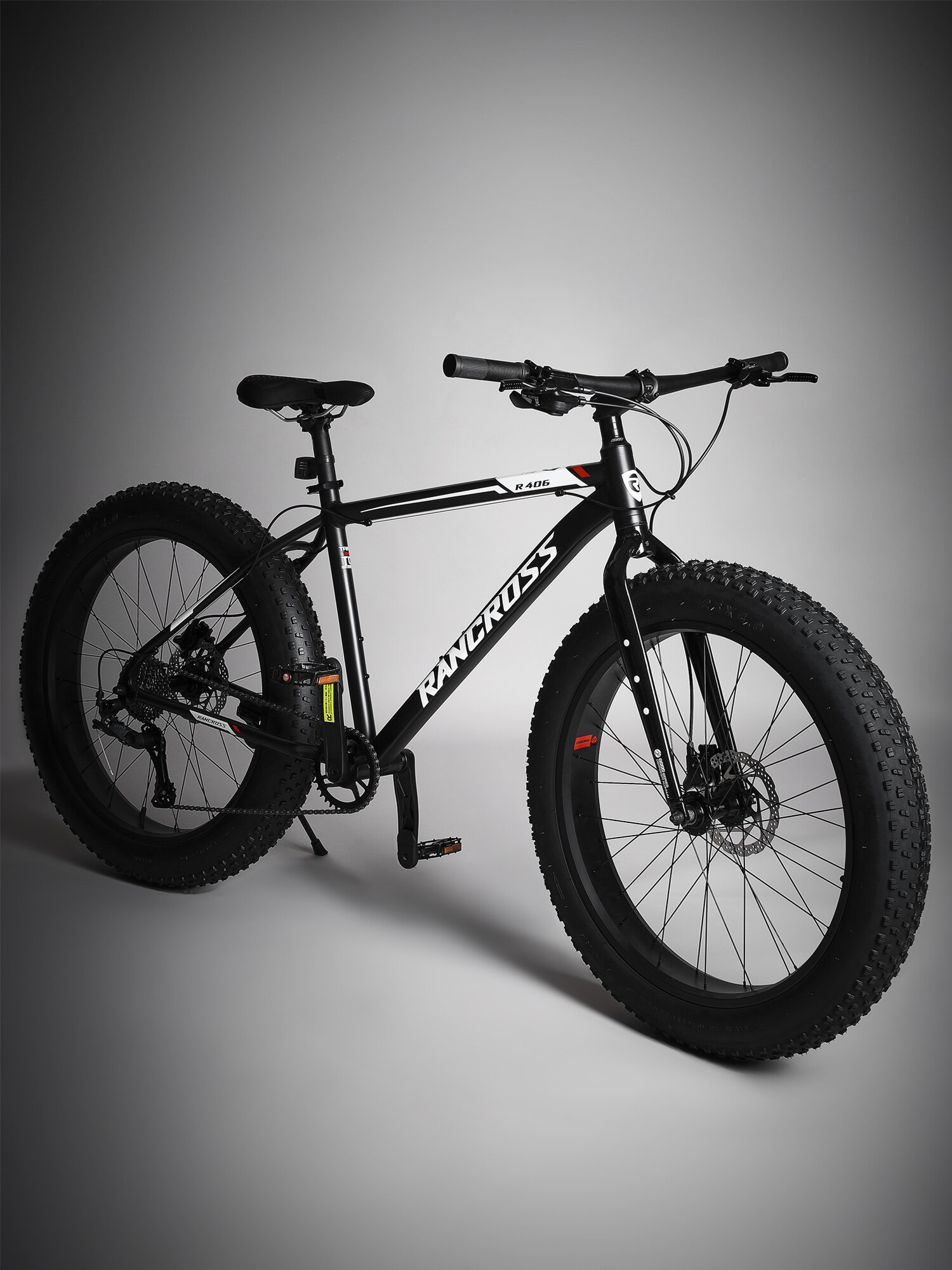 Велосипед фэтбайк RANCROSS R406 колеса 26 дюймов рама 19 алюминиевая 9ск вилка жесткая алюминиевая Fat-bike черный рост 165-190 см.