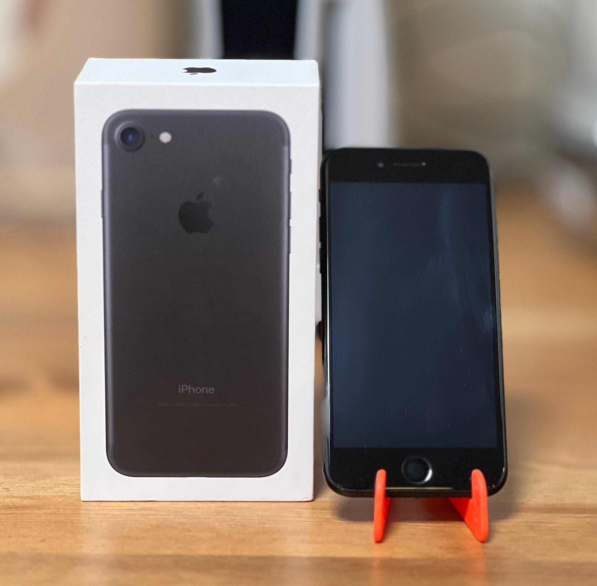 Apple iPhone 7 32Gb Jet Black — купить по низкой цене на Яндекс