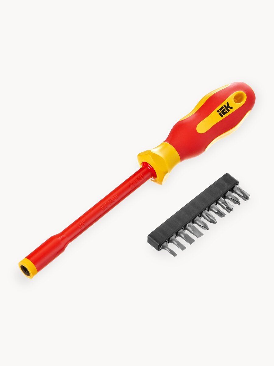 Отвертка диэлектрическая IEK ARMA2L 5, магнитный наконечник, набор бит Т2 11шт, сталь SVCM, длина 235мм