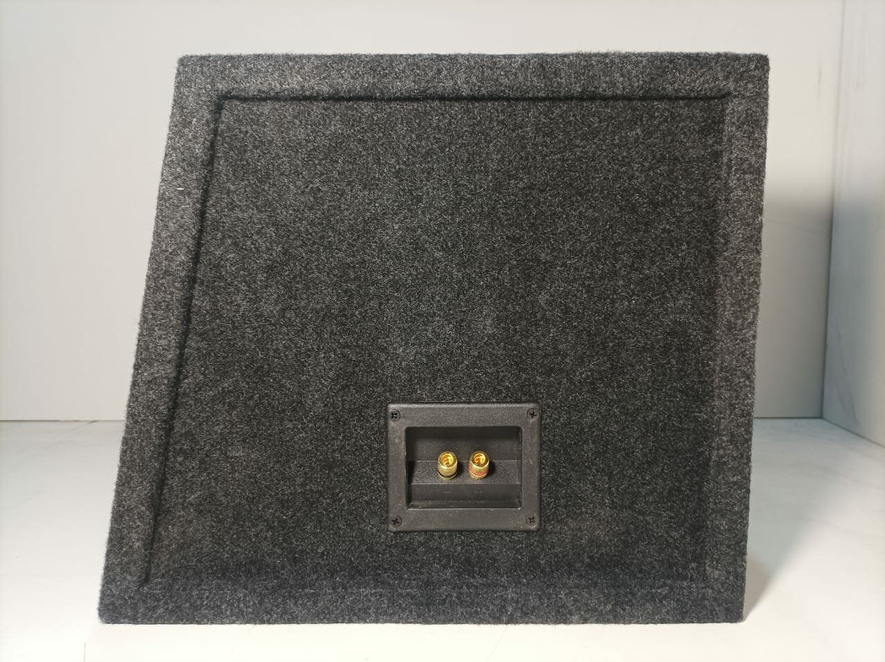 Короб для сабвуфера 10(235) с ЩФИ, 39л.
