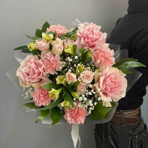 Изображение товара Букет / Роза, Гвоздика, Кустовая роза, цвет розовый, светло - желтый, зеленый, 15 шт