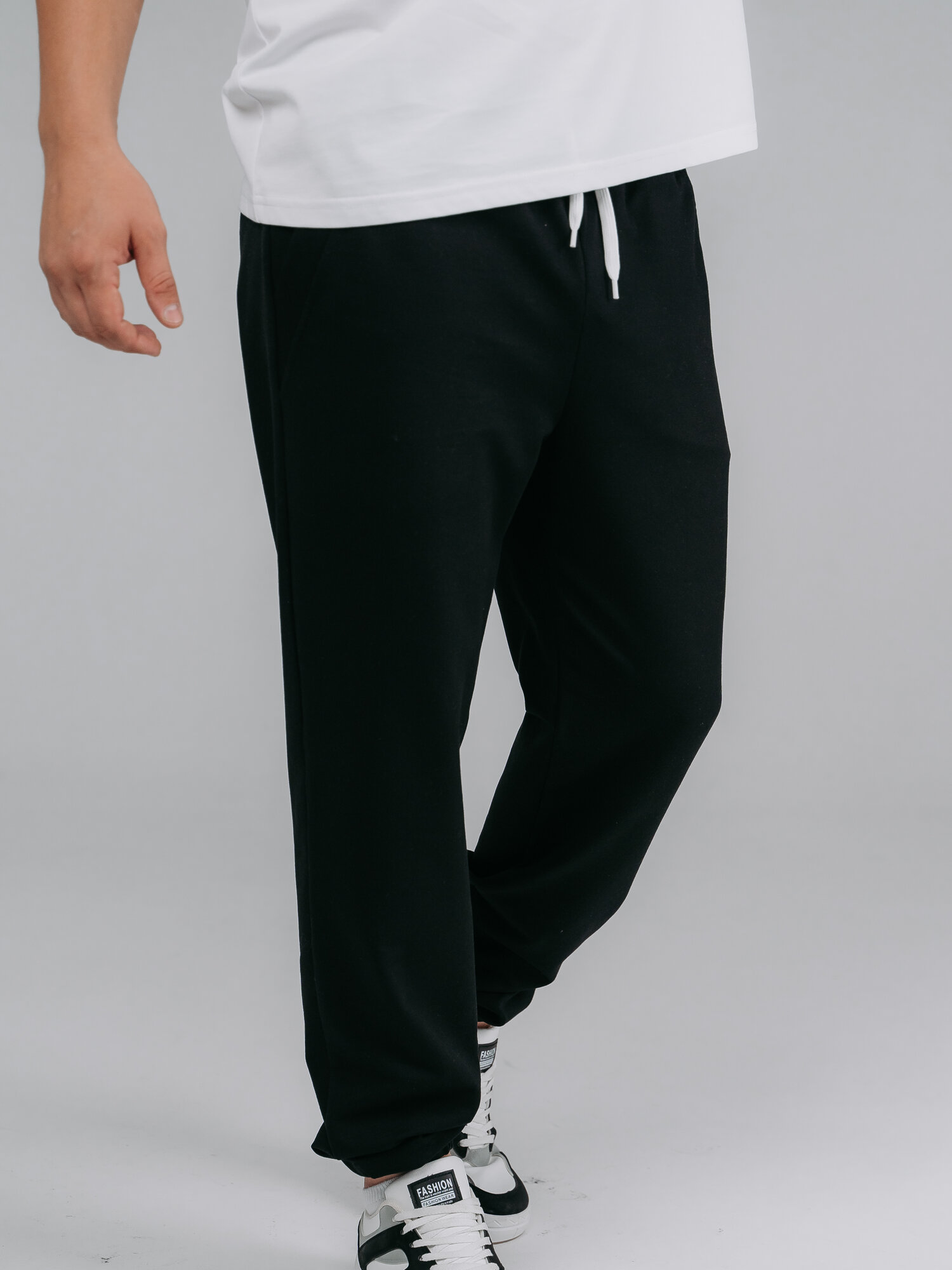 Брюки спортивные ARISTARHOV, размер 48/176, черный