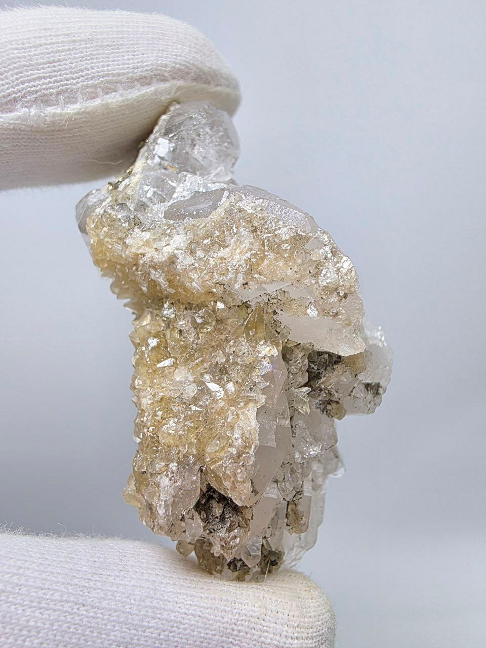 Горный хрусталь (Щётка) 58 мм, 71 г. — фото 1