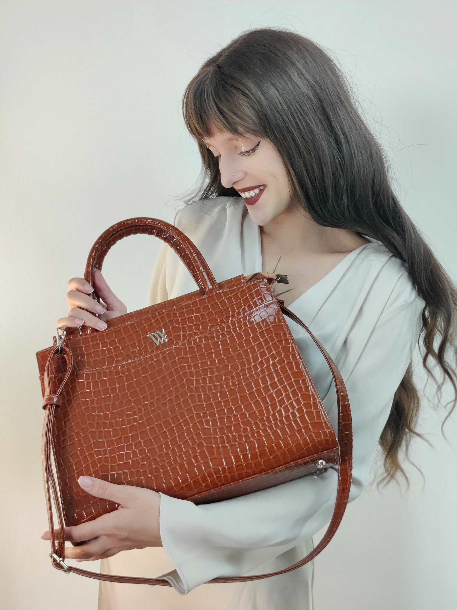 Сумка тоут Vera Victoria Vito, фактура под рептилию, коричневый — фото 1