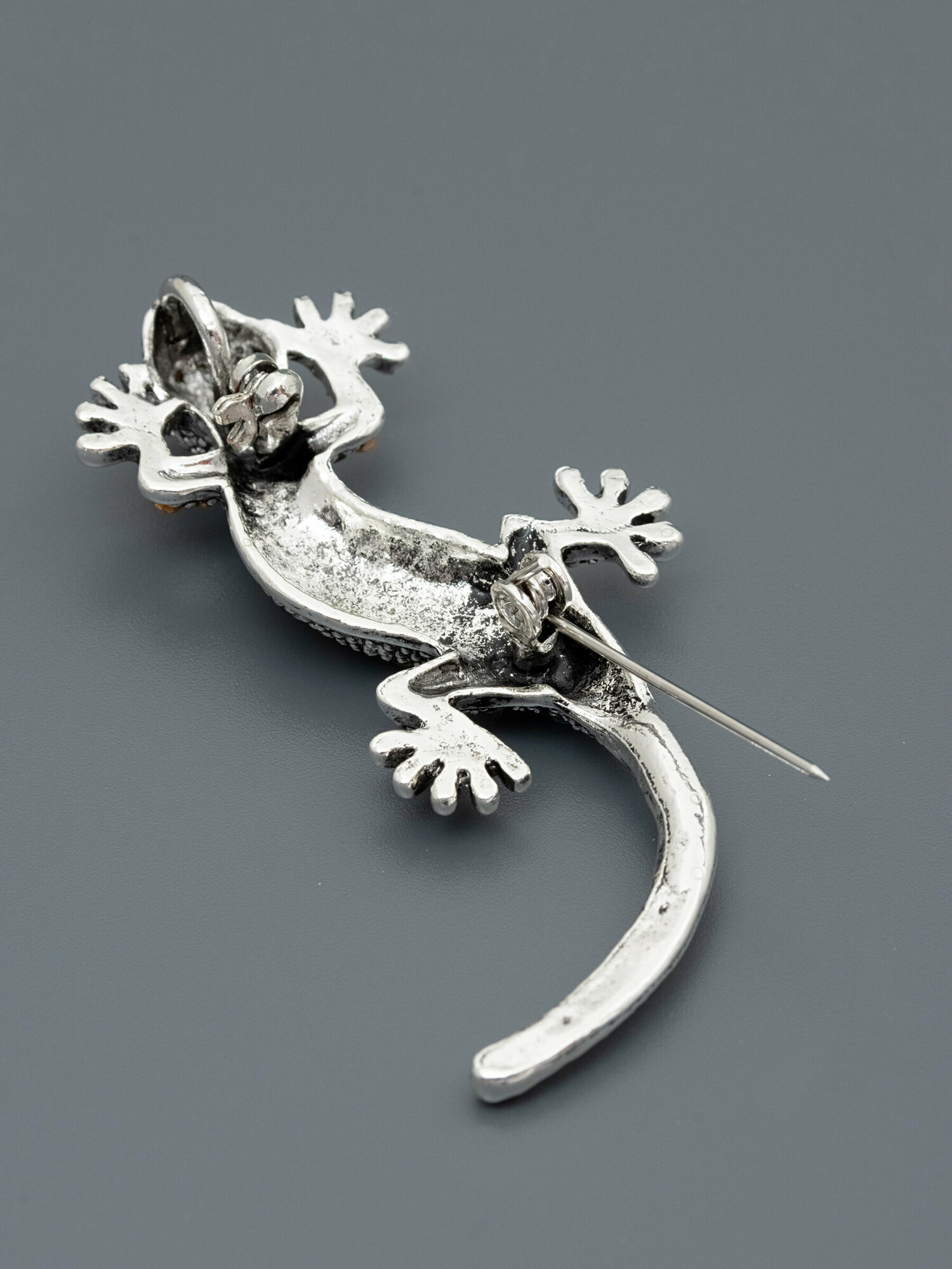 Брошь ЖемАрт, кристалл, синий, серебряный, золотой — фото 1