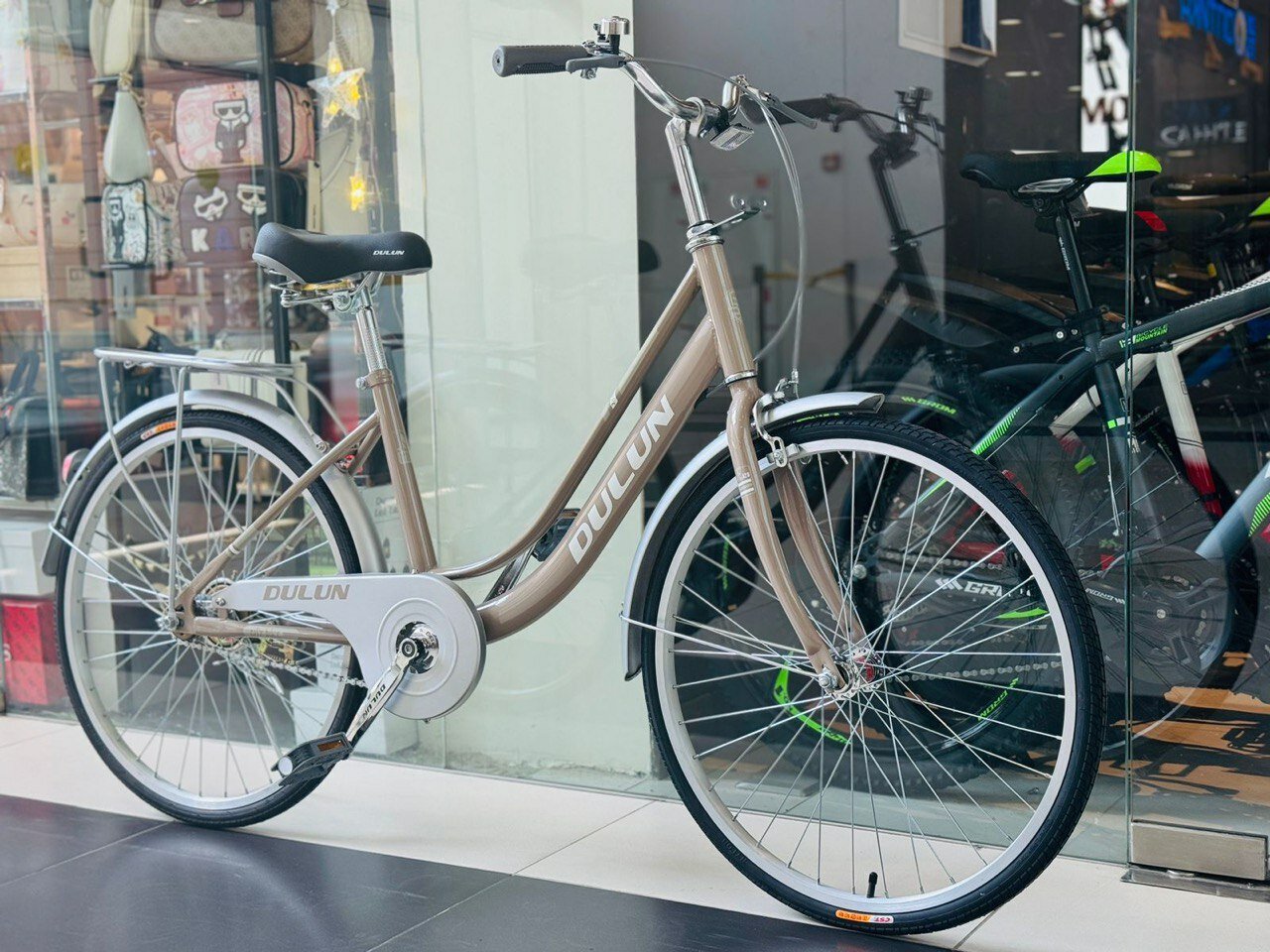 Велосипед городской дорожный DULUN 8s 24 дюймов / мужской и женский для прогулки городской велик коричневый