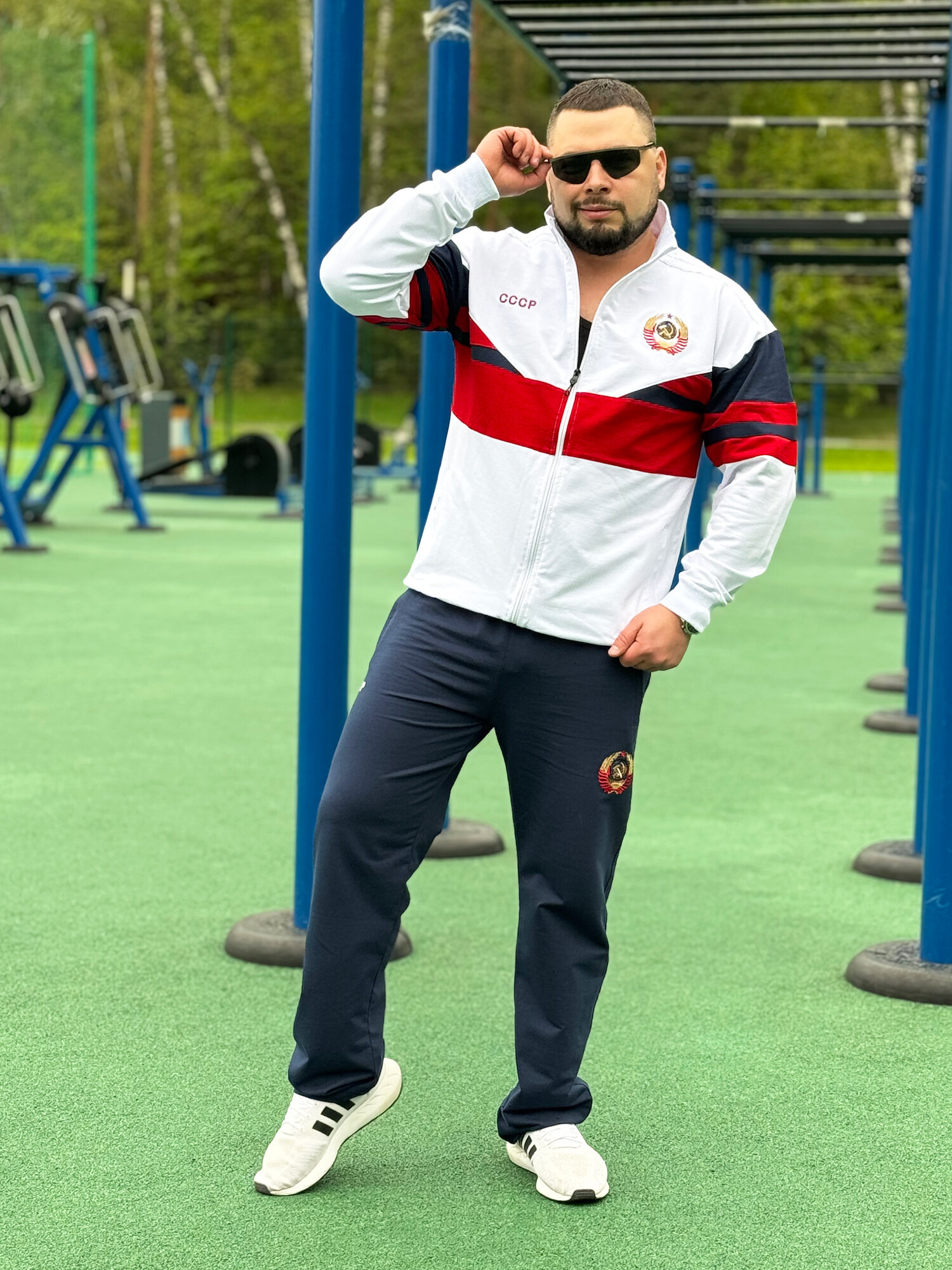 Костюм спортивный