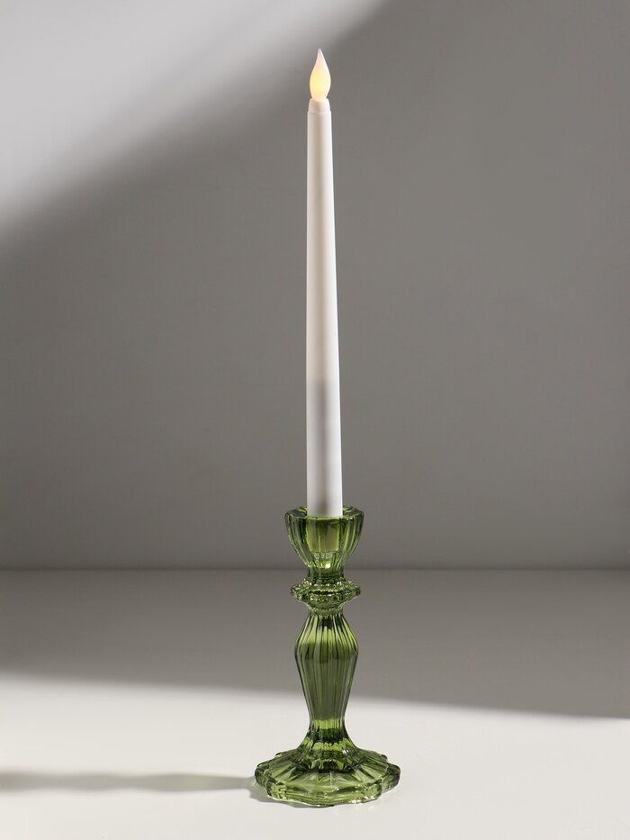 Стеклянный подсвечник на 1 свечу «Бутон на ножке» зелёный d=2 см 8×8×15 см