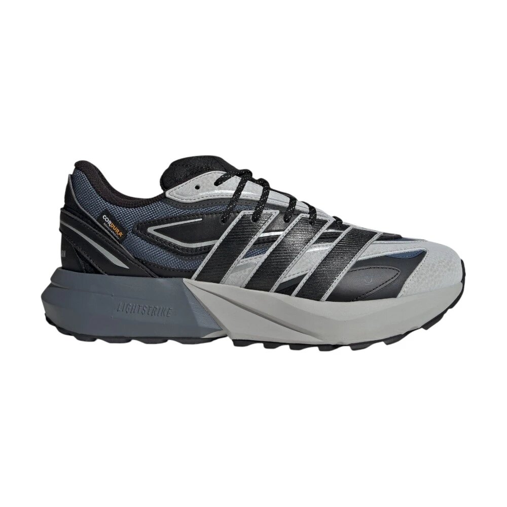 Кроссовки adidas, размер 9.5 UK