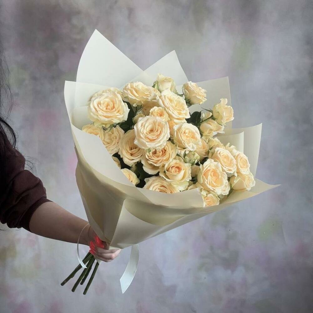 Кремовая кустовая роза подарок для девушки мамы коллеги руководителя