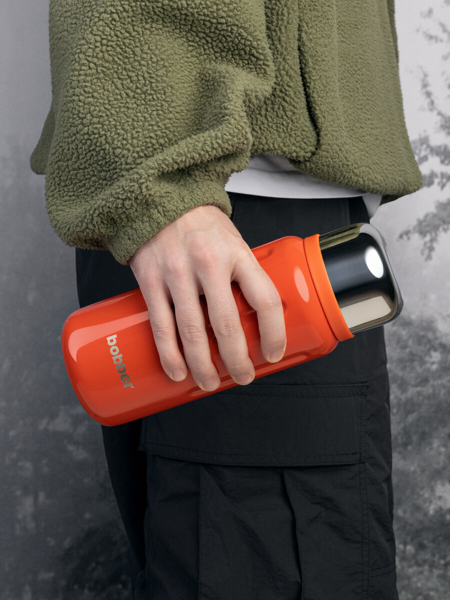 Термос Bobber Barrel 1360 мл с широким горлом и ситечком, красный — фото 1