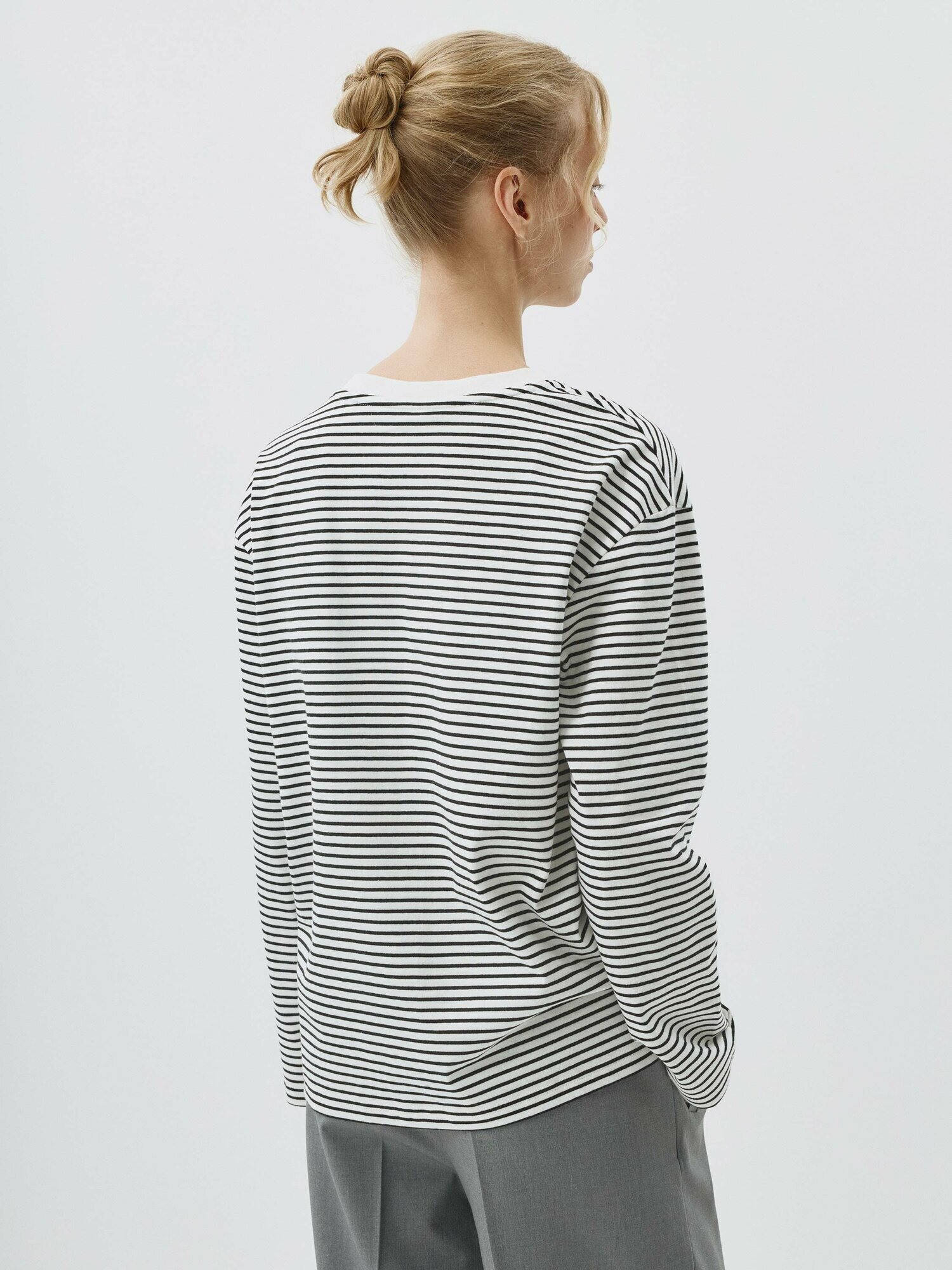 Лонгслив Sela Anna Oversize fit, размер L INT, , черный графика мелкая — фото 1