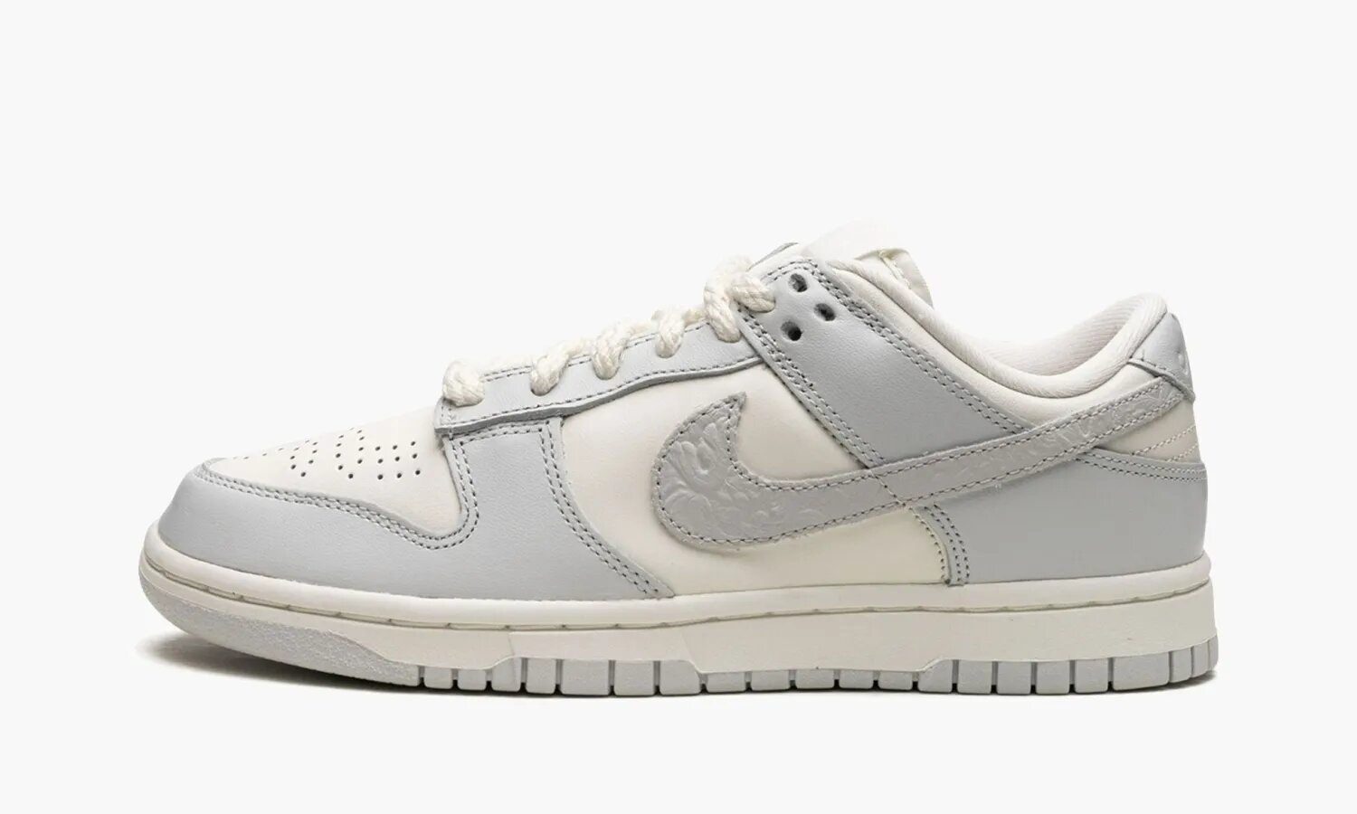 Кроссовки NIKE