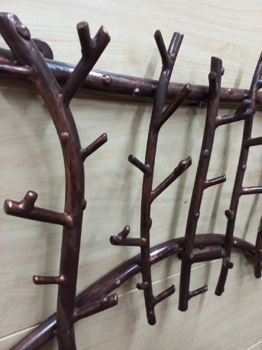 Ключница "Ветки", ручная ковка, кованое панно, сталь, цвет темно-коричневый — фото 1