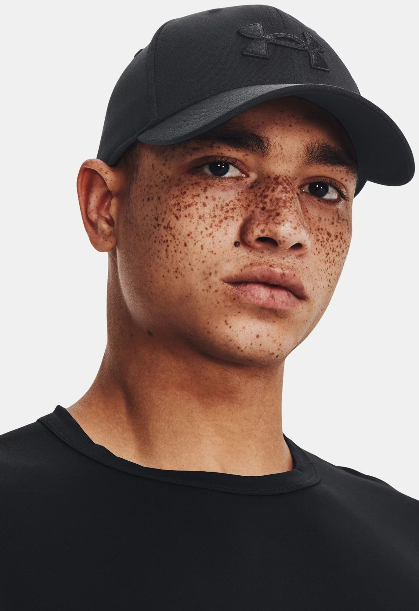 Бейсболка Under Armour Blitzing Adj для мужчин и женщин, размер 55-60, black — фото 1