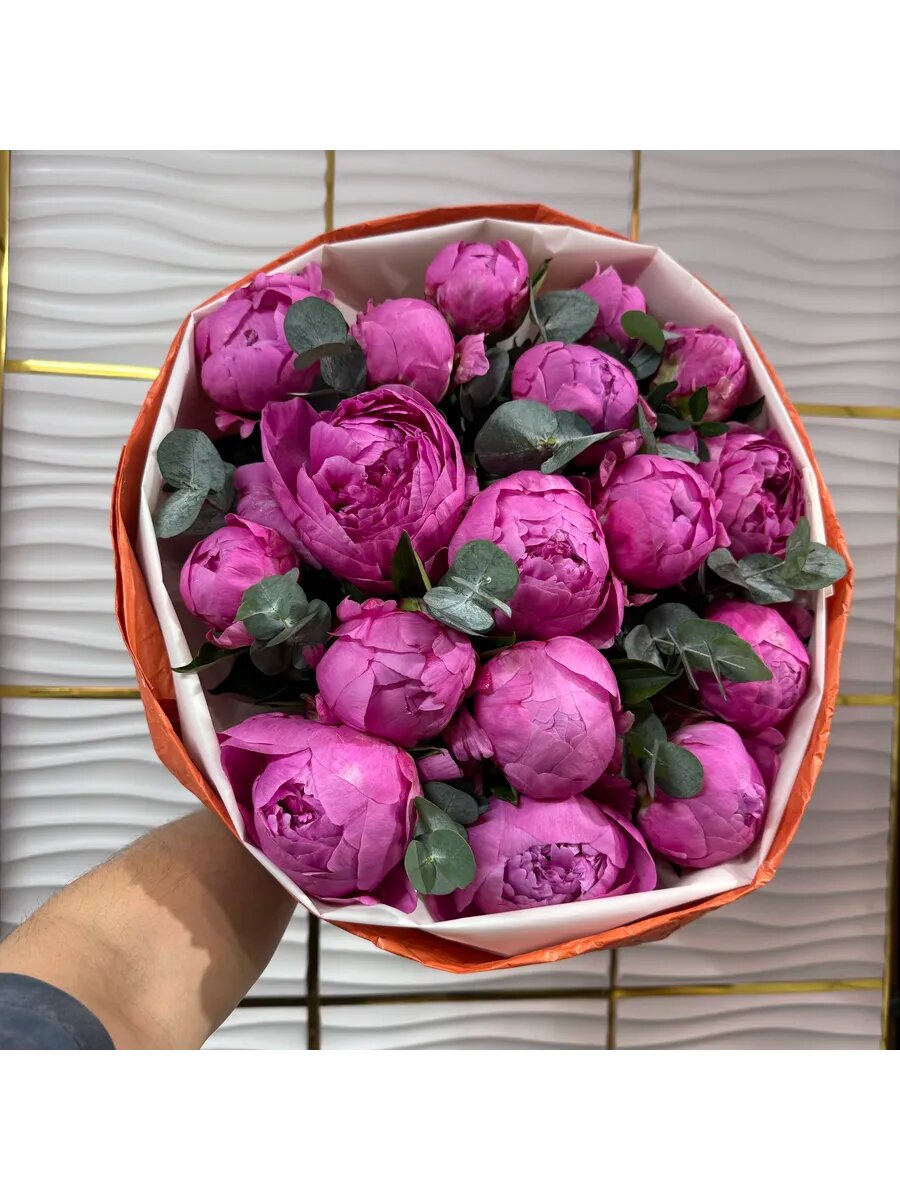 Букет цветов пионы 17 шт