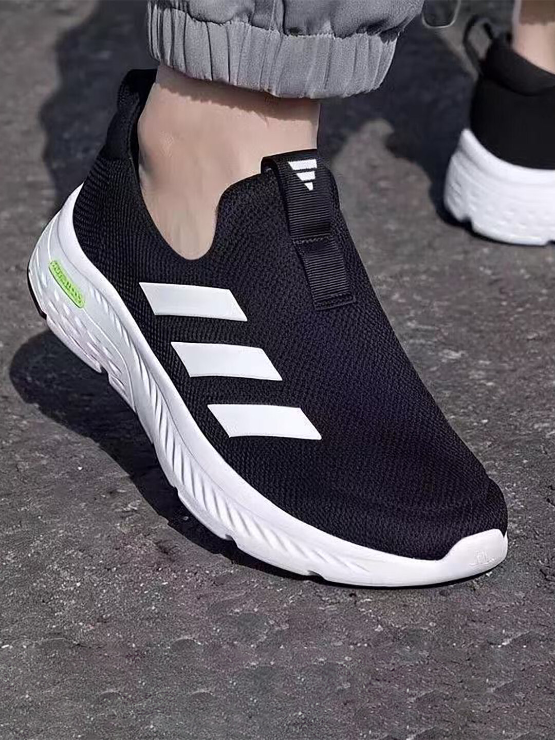 Кроссовки adidas CLOUD HI 1, полнота F, размер 41 1/3 FR, black/white/multicolor — фото 1