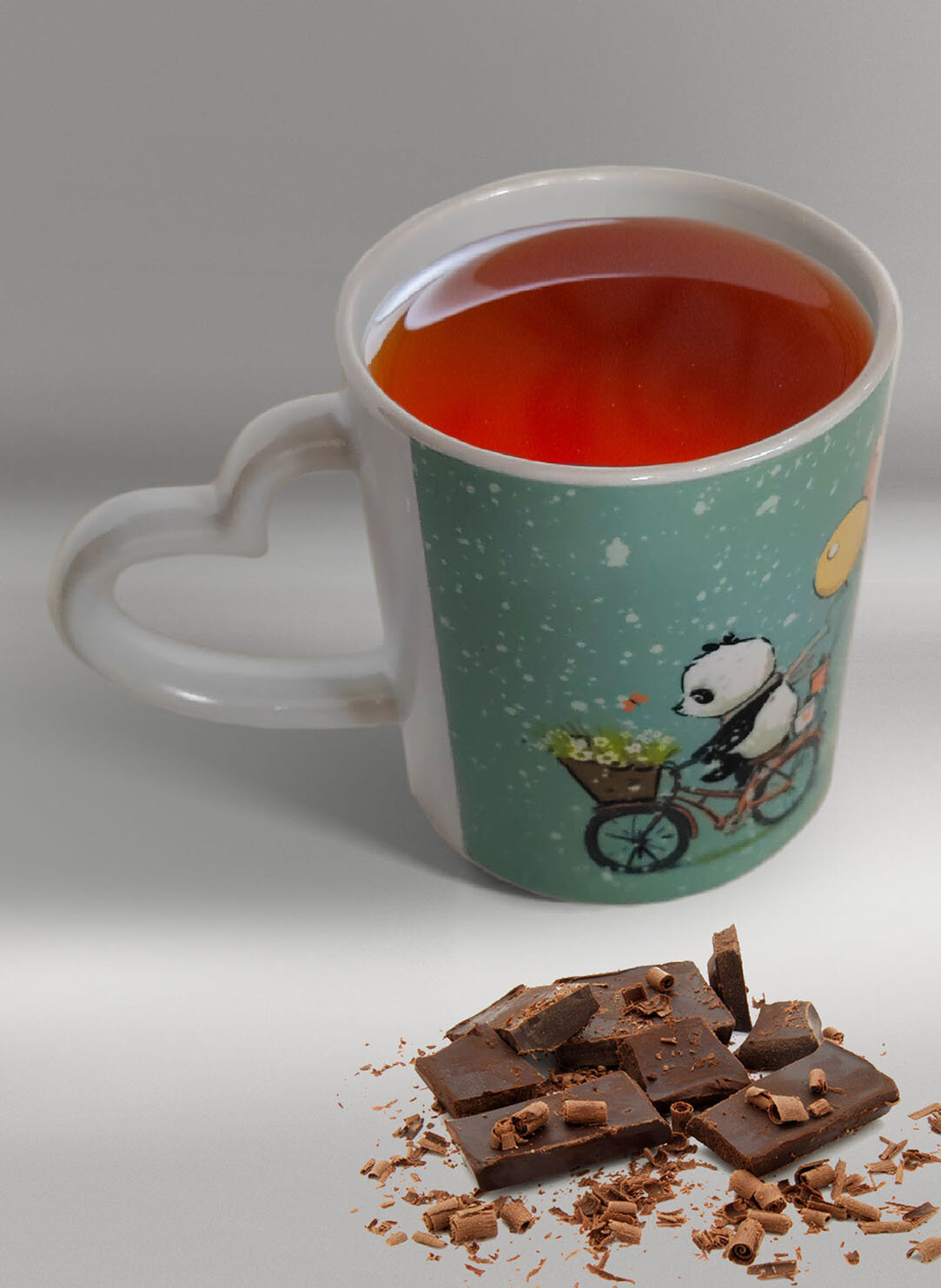 Кружка для чая Панда на велосипеде 330 мм ручка в форме сердца белая — фото 1