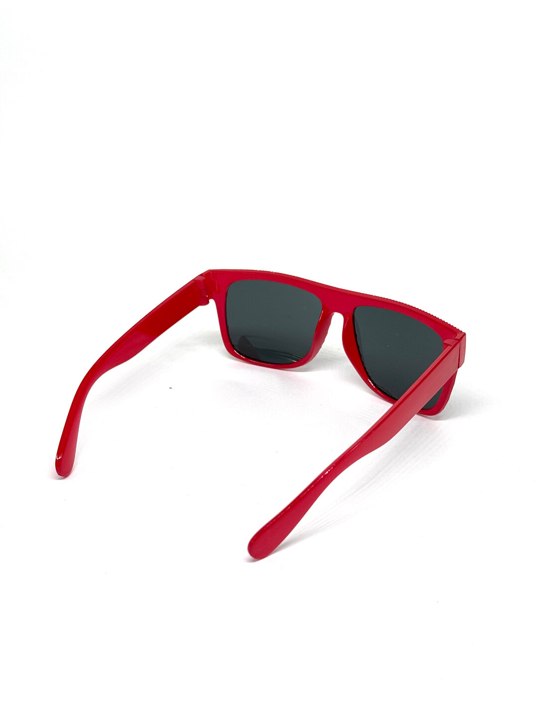 Солнцезащитные очки — фото 1