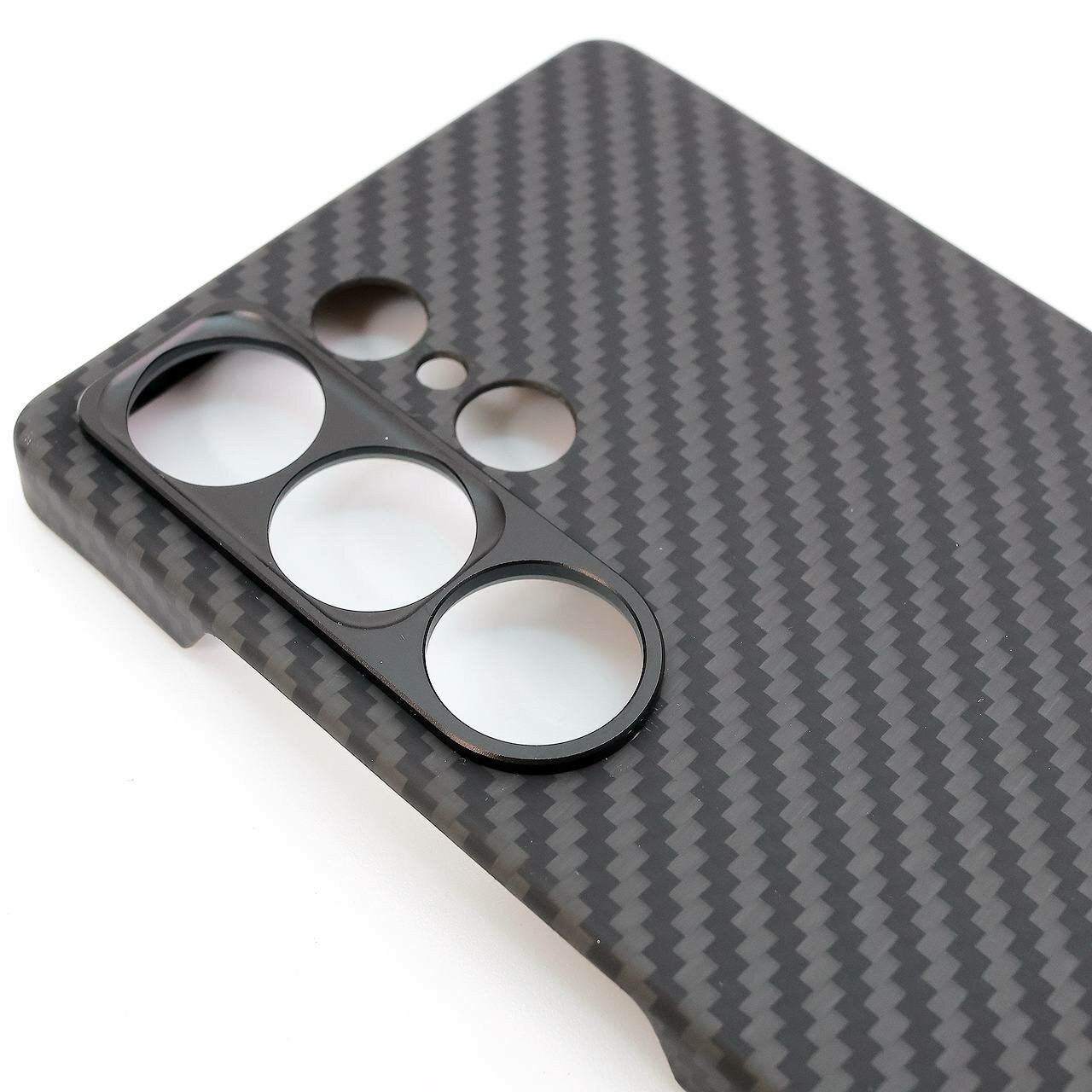 Чехол Vizzon Military, для Samsung S25 Ultra, карбон, чёрный — фото 1