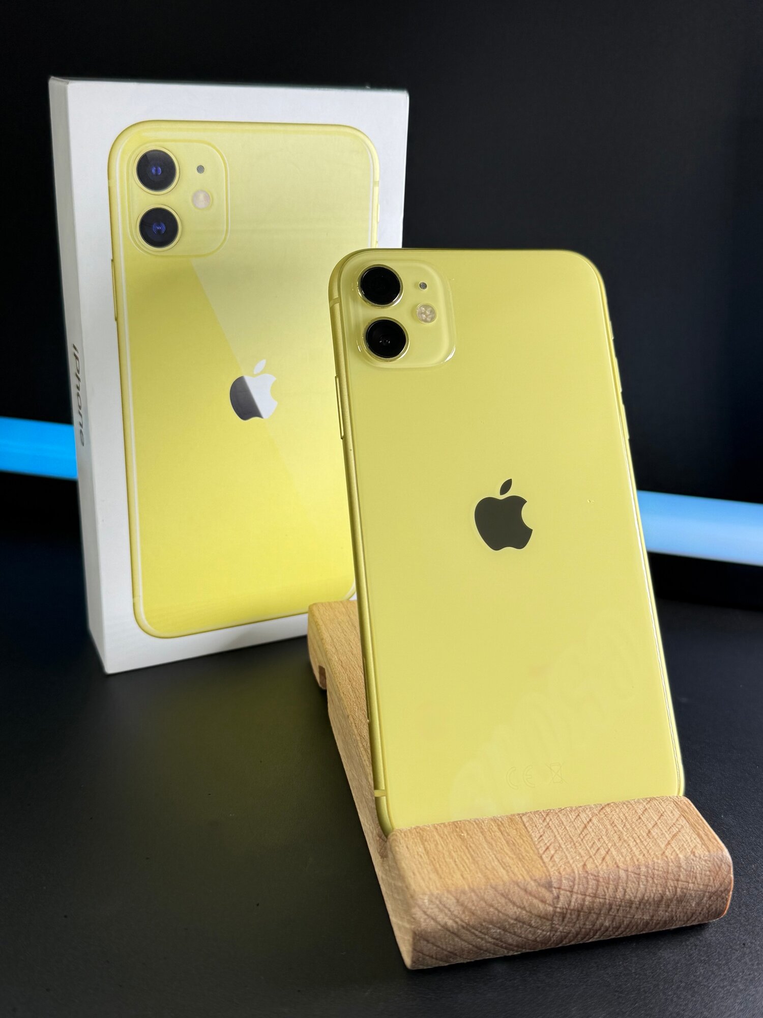 Смартфон Apple iPhone 11, 256gb, Yellow, RU, nano SIM + eSIM