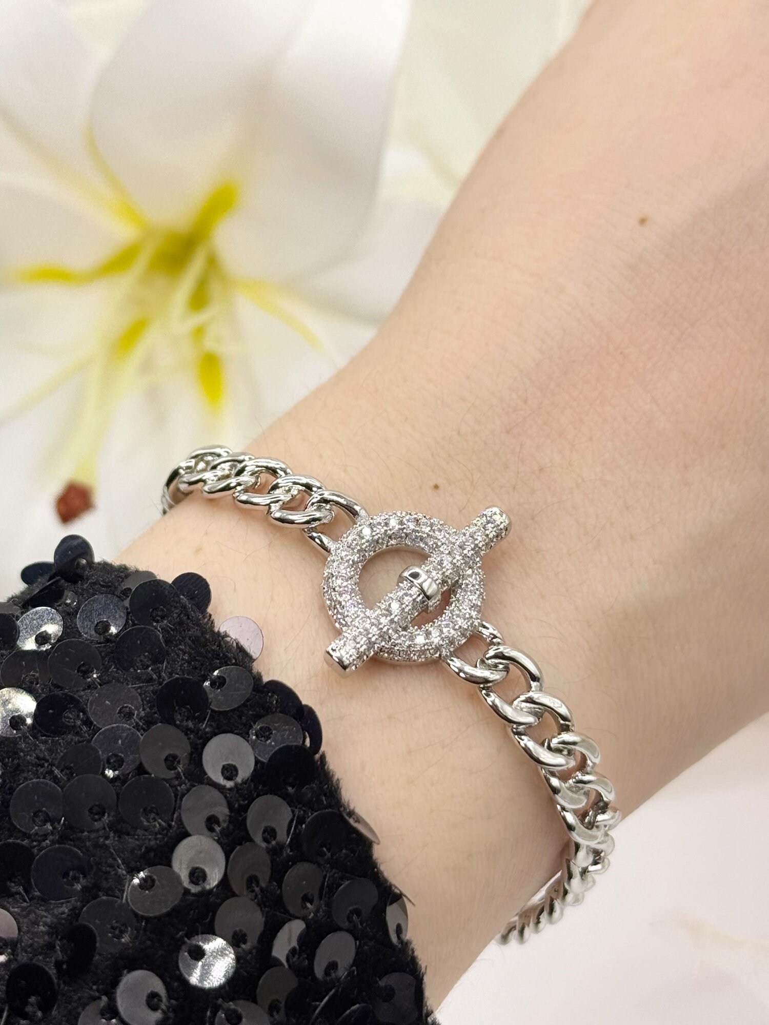 Браслет-бэнгл, фианит