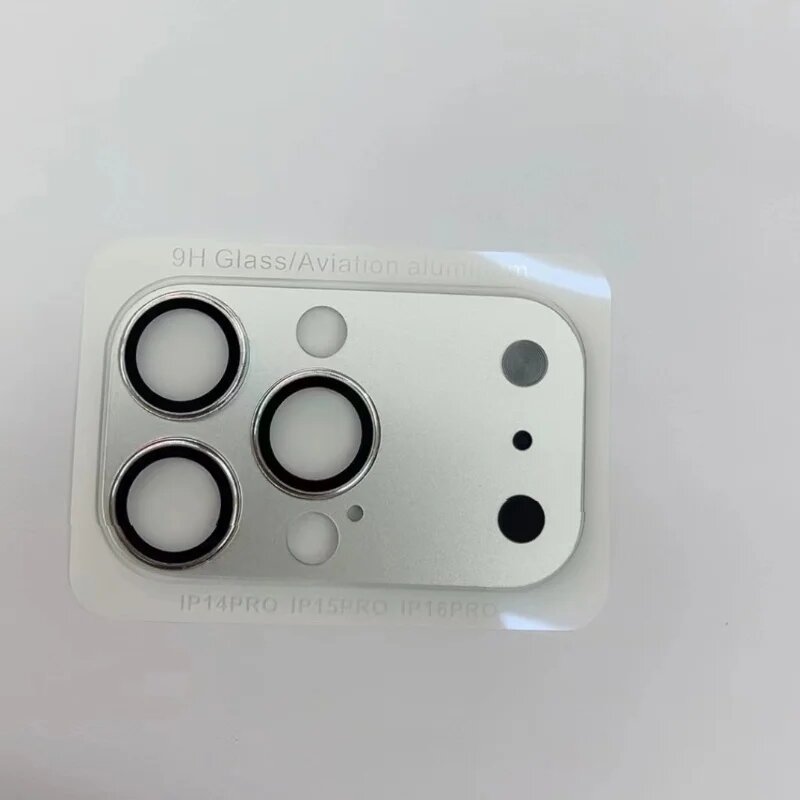 Наклейка на камеру iPhone 14/15/16/17 Pro, Silver