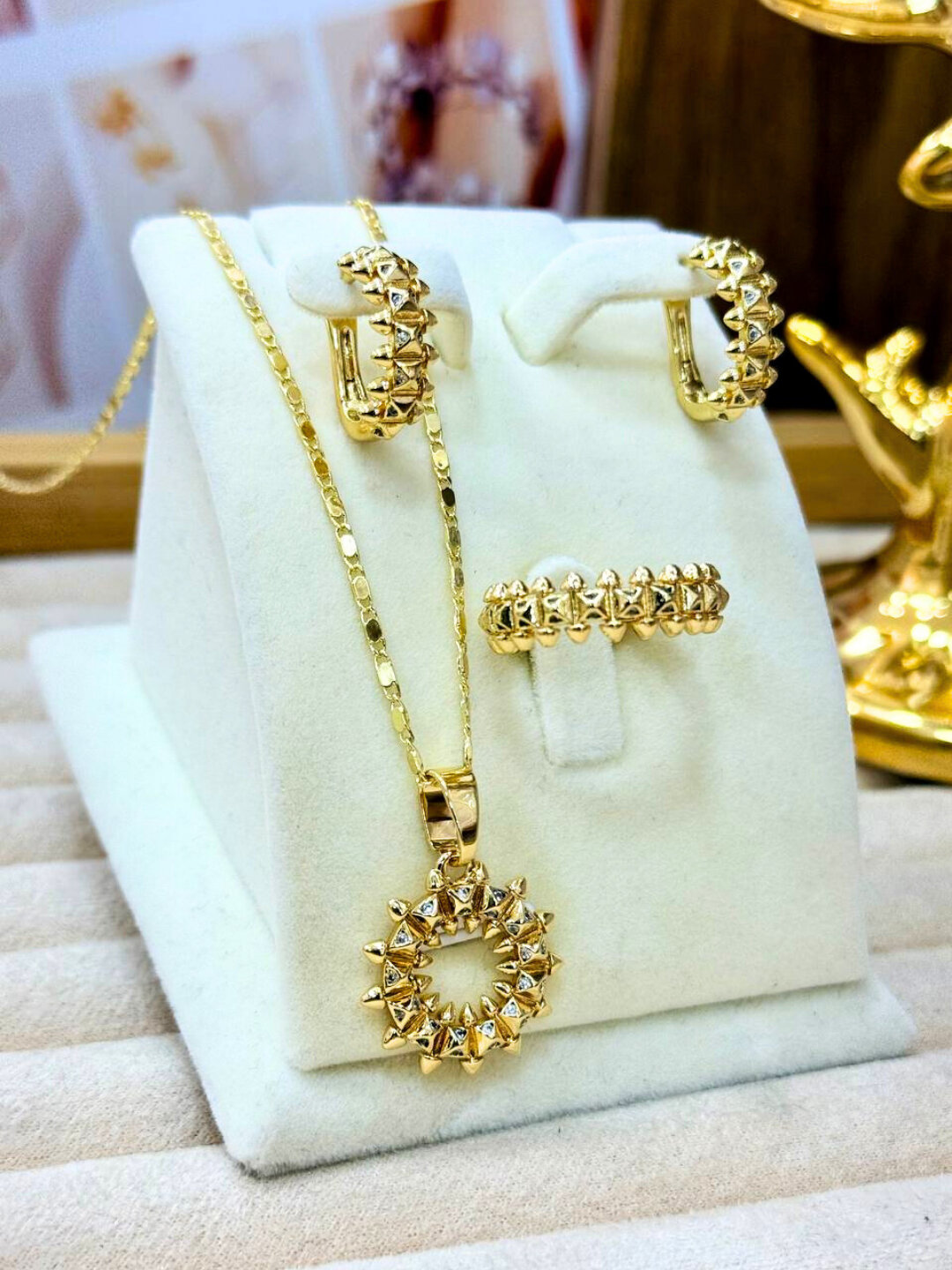 Комплект бижутерии