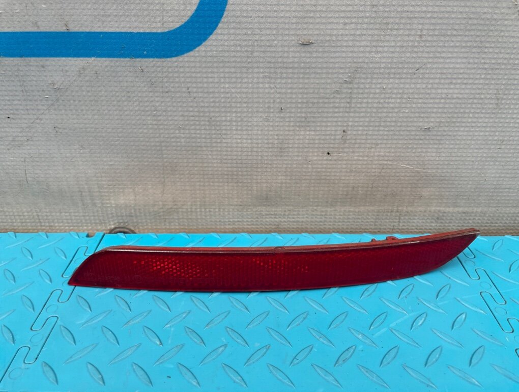 Катафот BMW 3-Series 2013 F30 N20B20B 2.0 OEM 63147301188