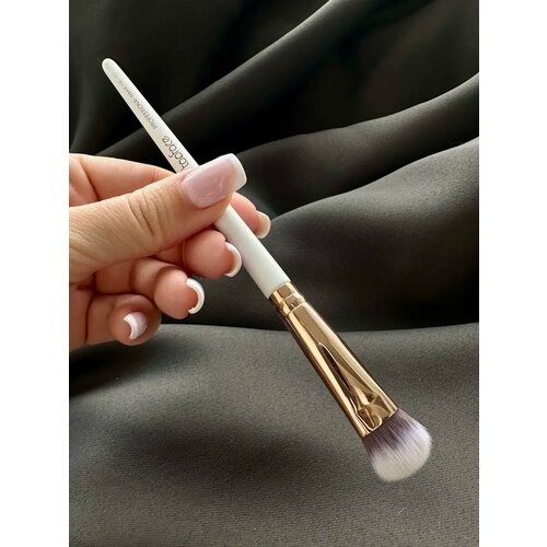 фото Topface кисть для консилера setting concealer brush f27