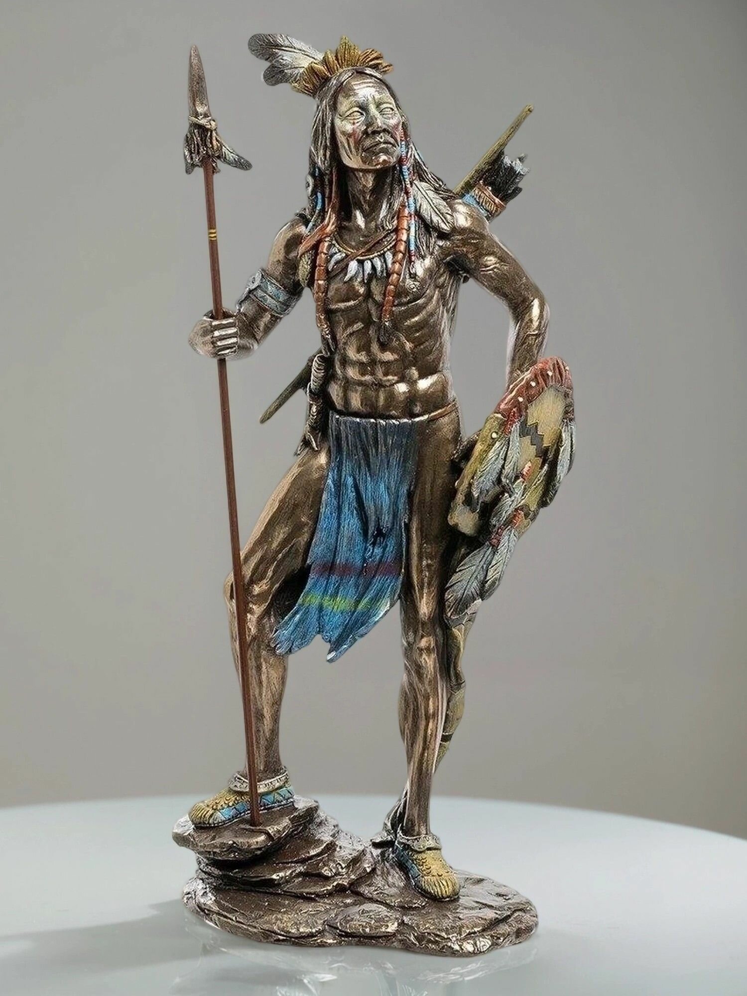 Статуэтка Индеец с копьем и щитом, 29*8,5*13см, цвет бронзовый , полистоун — фото 1