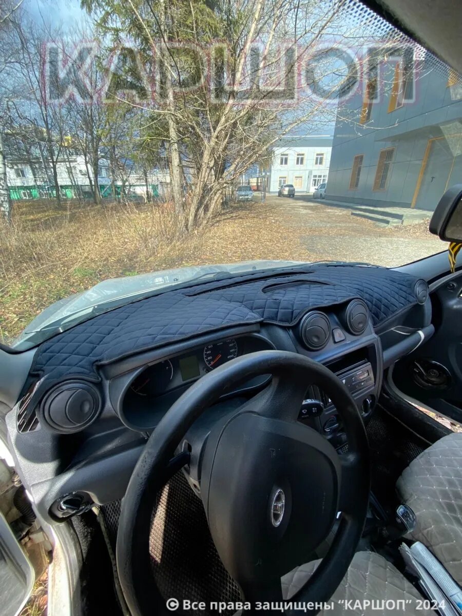 Накидка на панель для Лада Гранта
