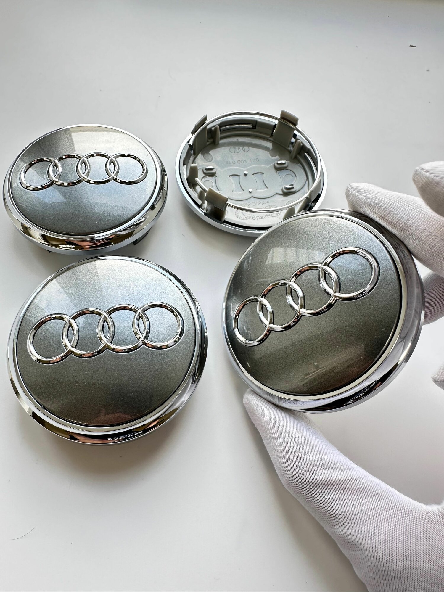 Колпачки Audi 77 мм заглушки ступицы на литые диски Ауди для авто