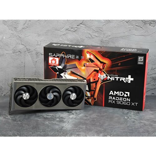 Видеокарта Sapphire AMD RX9060XT16GB Nitro+, трехкулерная, PCI-Express 5.0 x16,2x HDMI,1х DP 2.1a, серебристый флагман
