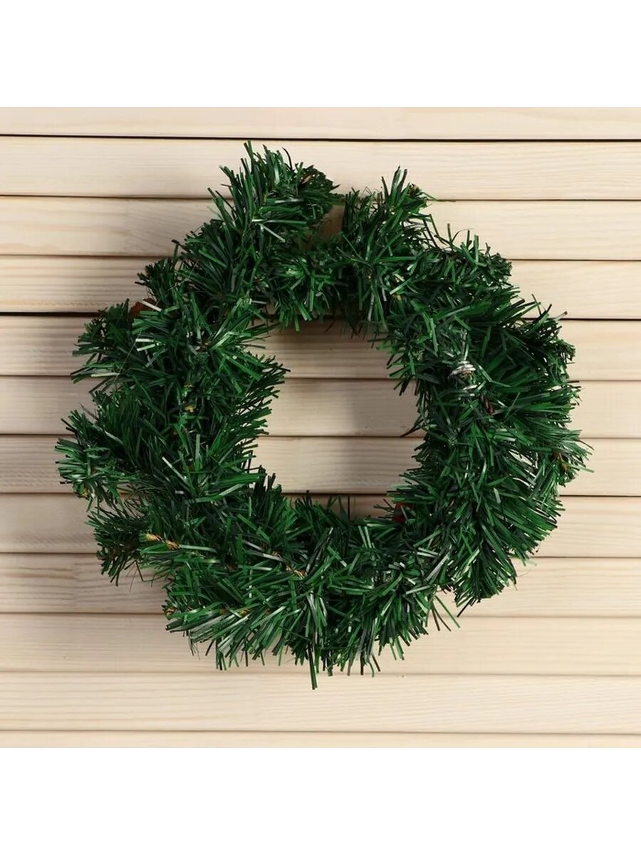 Новогодний венок с яблоками и шишками 19 см