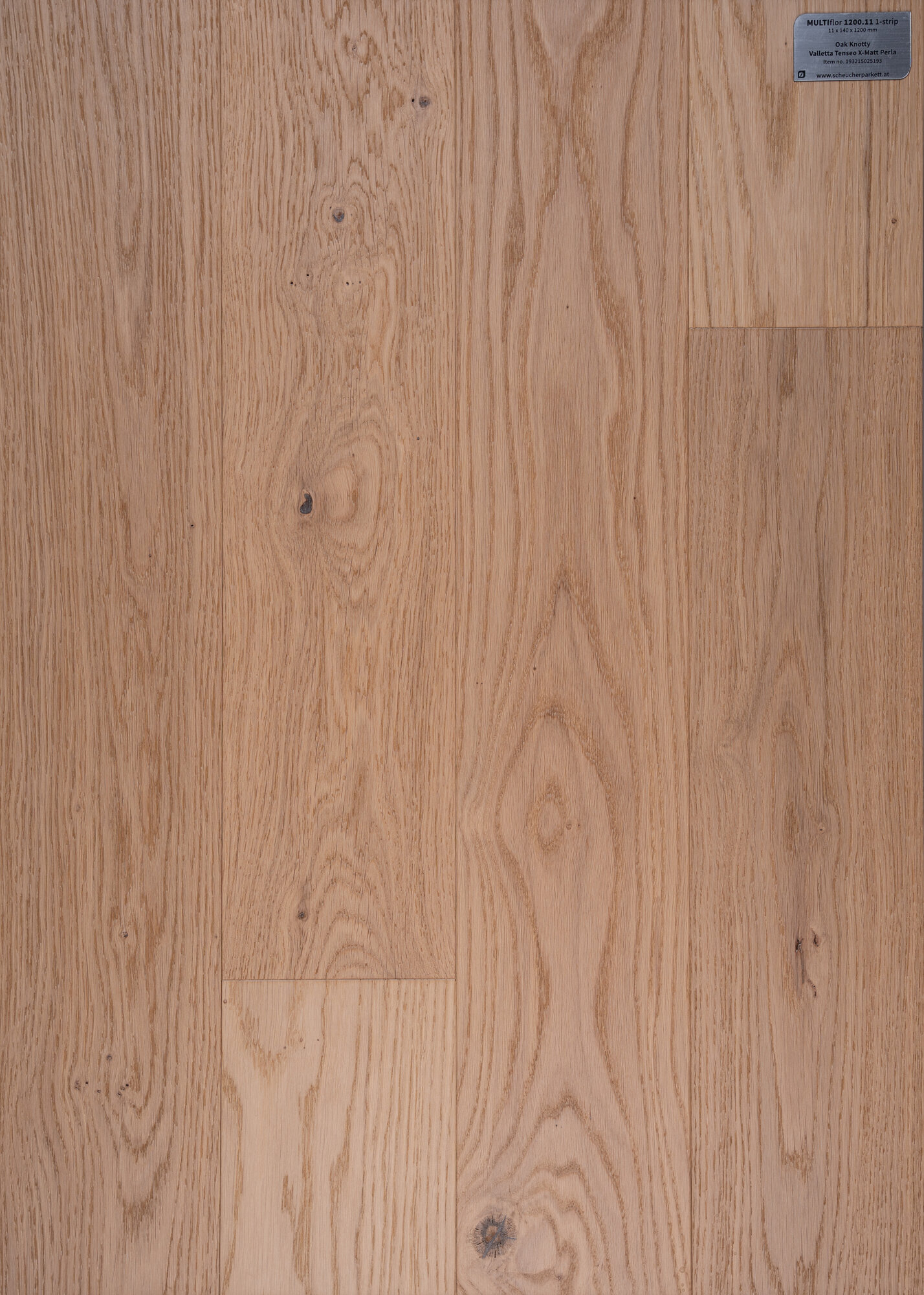 Паркетная доска Дуб Кнотти ультра матовый лак перла замок 5G 2016 м2 в упаковке