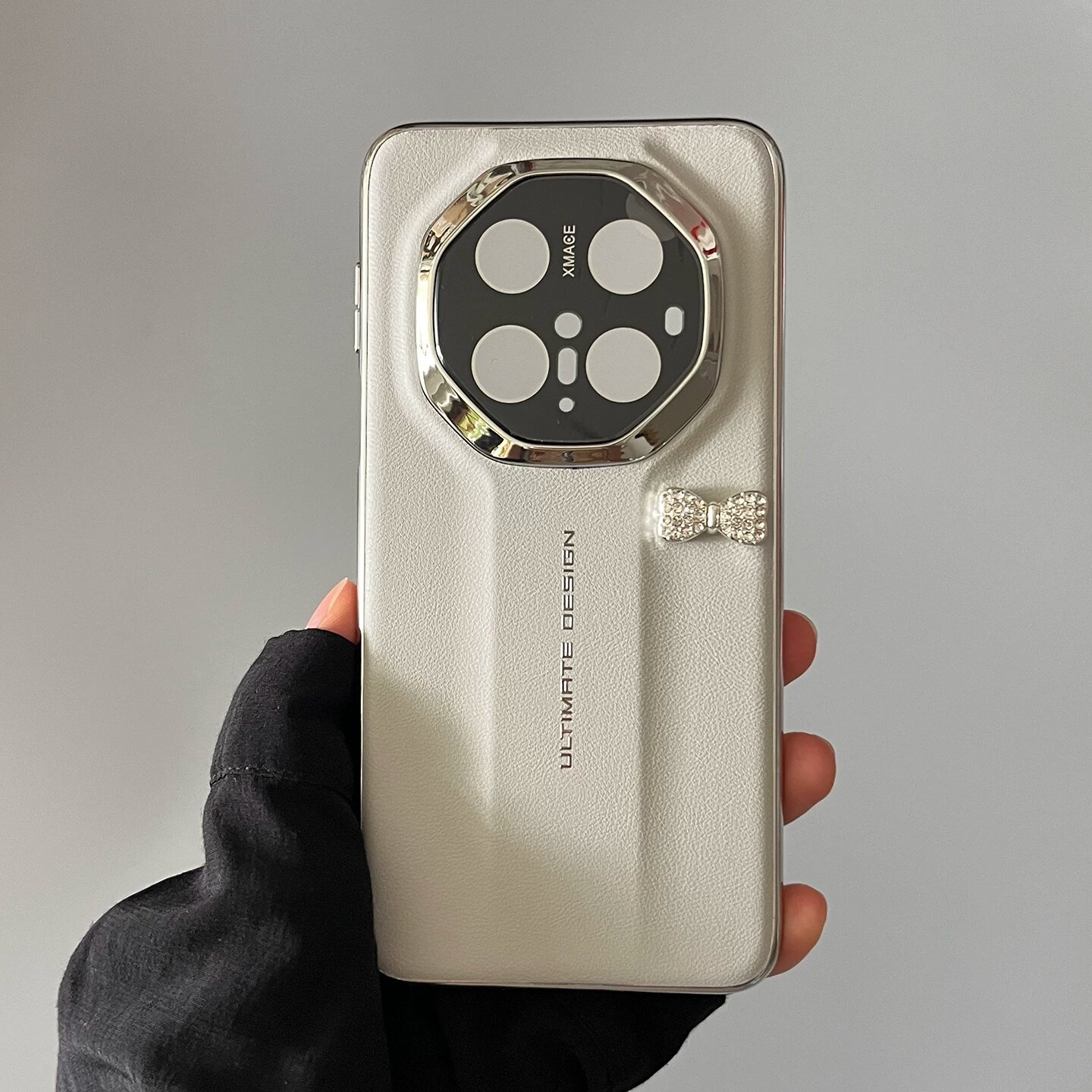 Белый чехол для Huawei Mate 70RS Noble ｍａｓｔｅｒ с большим бантом для защиты смартфона