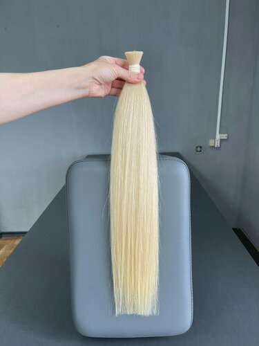 Изображение товара Натуральные волосы для наращивания тон 613, длина 50 см 100 грамм