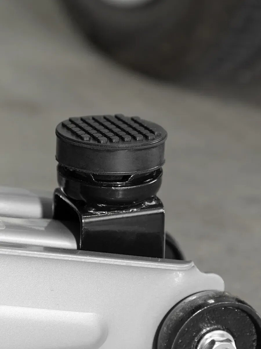 Резиновая опора для подкатного домкрата 65 мм