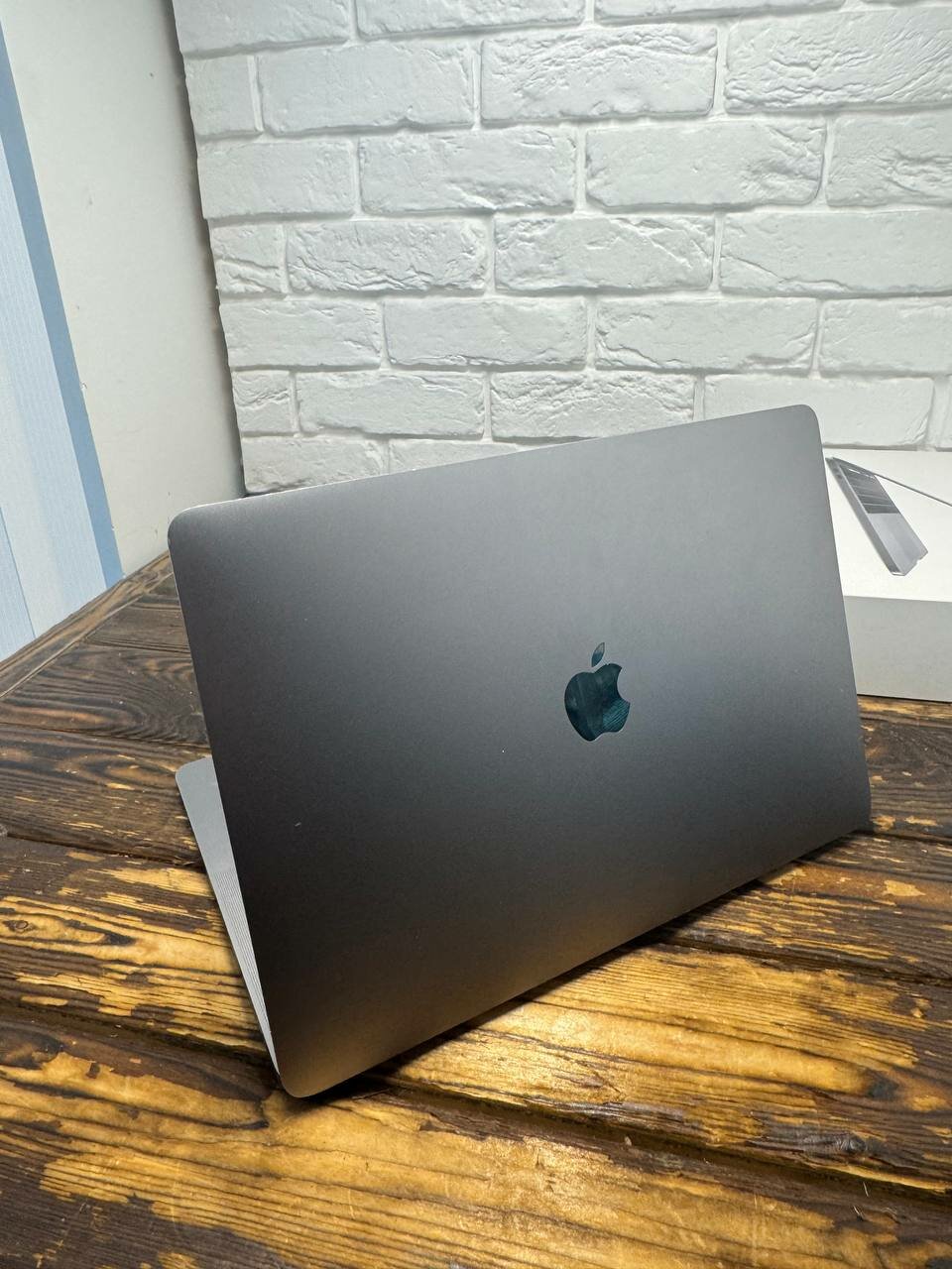 Apple MacBook Pro 13 inch 2017 TB Intel Core i5 3.10Ghz, SSD 256 gb, RAM 8 gb, Space Gray, MacOS — фото 1