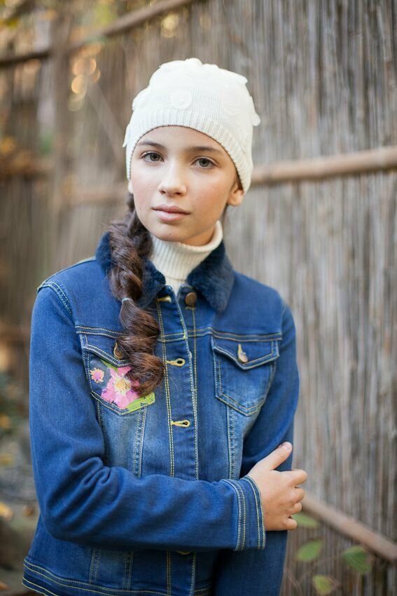 Шапка-бини Андерсен Весна-лето 2024 для девочек, размер 50-52, экрю — фото 1