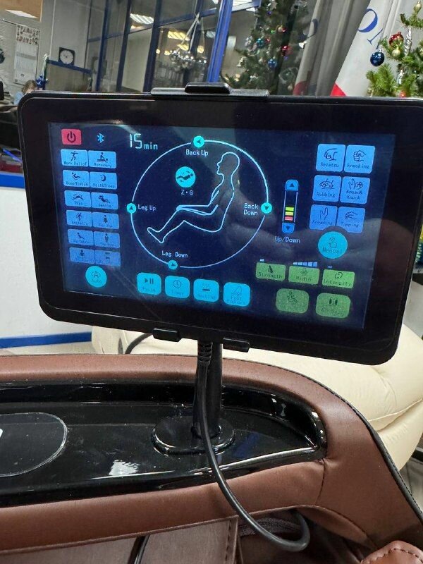 Картинки Массажное кресло SL каретка с 4D массажем BOOKER BK 9720