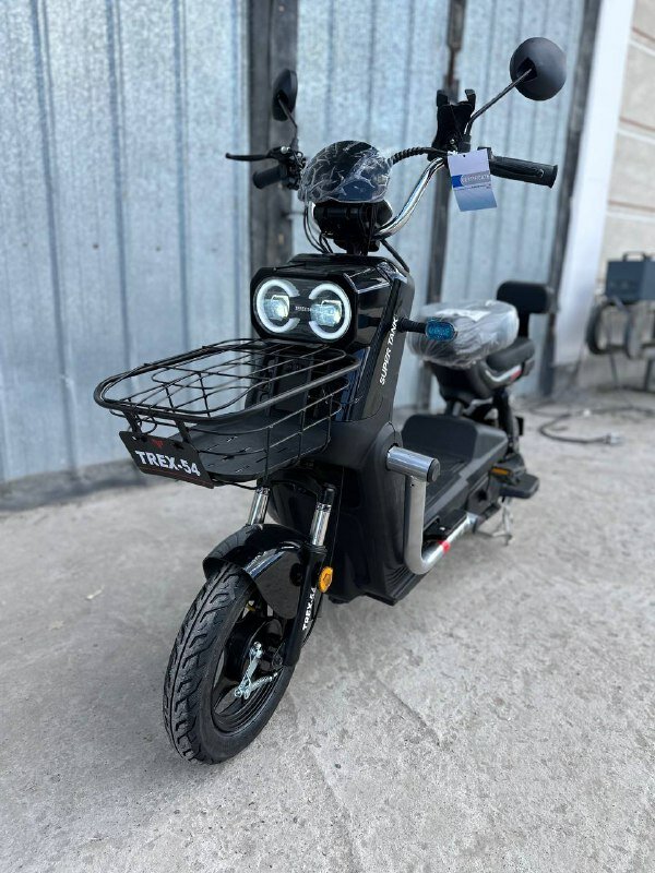 Электро скутер мопед с педалями SKY WAY Tank свинцовая батарея 800W R14 черный