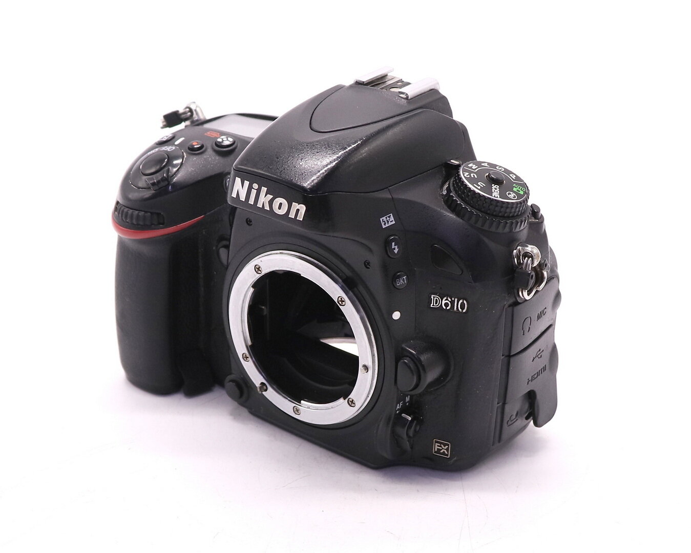 Nikon D610 body (пробег 93420 кадров)