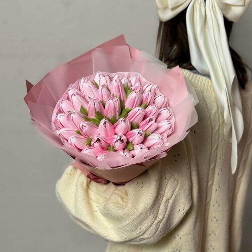 Изображение товара Букет розовых тюльпанов из клубничного зефира. Ручная работа, 35 шт. С пониженным содержанием сахара. Чистый состав.
